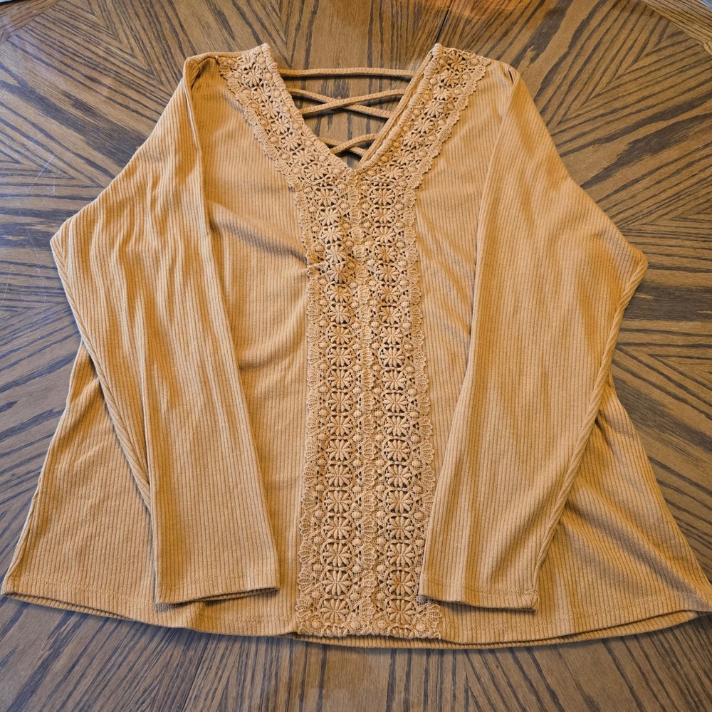 Maurices Lace Front‎ Ribbed Top Size 2X Lace Up Back Long Sleeve Boho Neutral